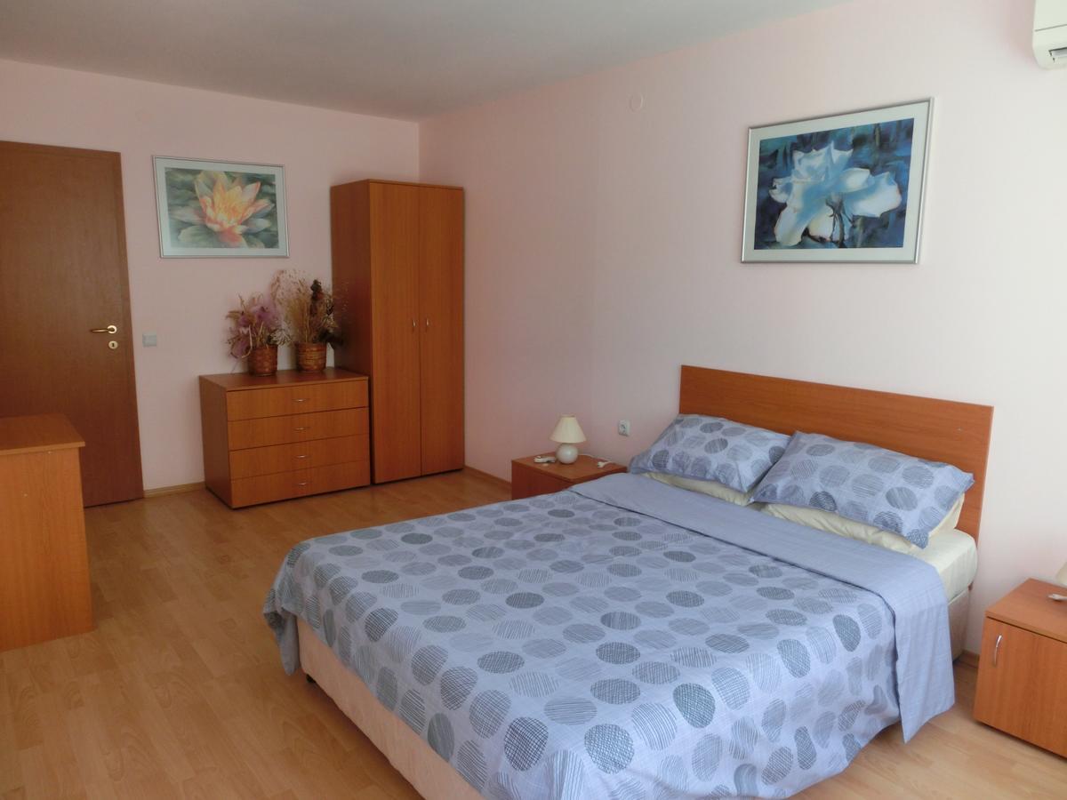 Apartment Panorama On Complex With Pools And Beach, Sveti Vlas Extérieur photo